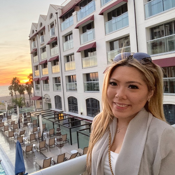 Meet your Posher, Karen - Picture 1 of 1